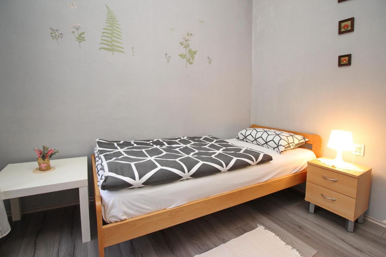 Apartment Kalcic Башка Екстер'єр фото
