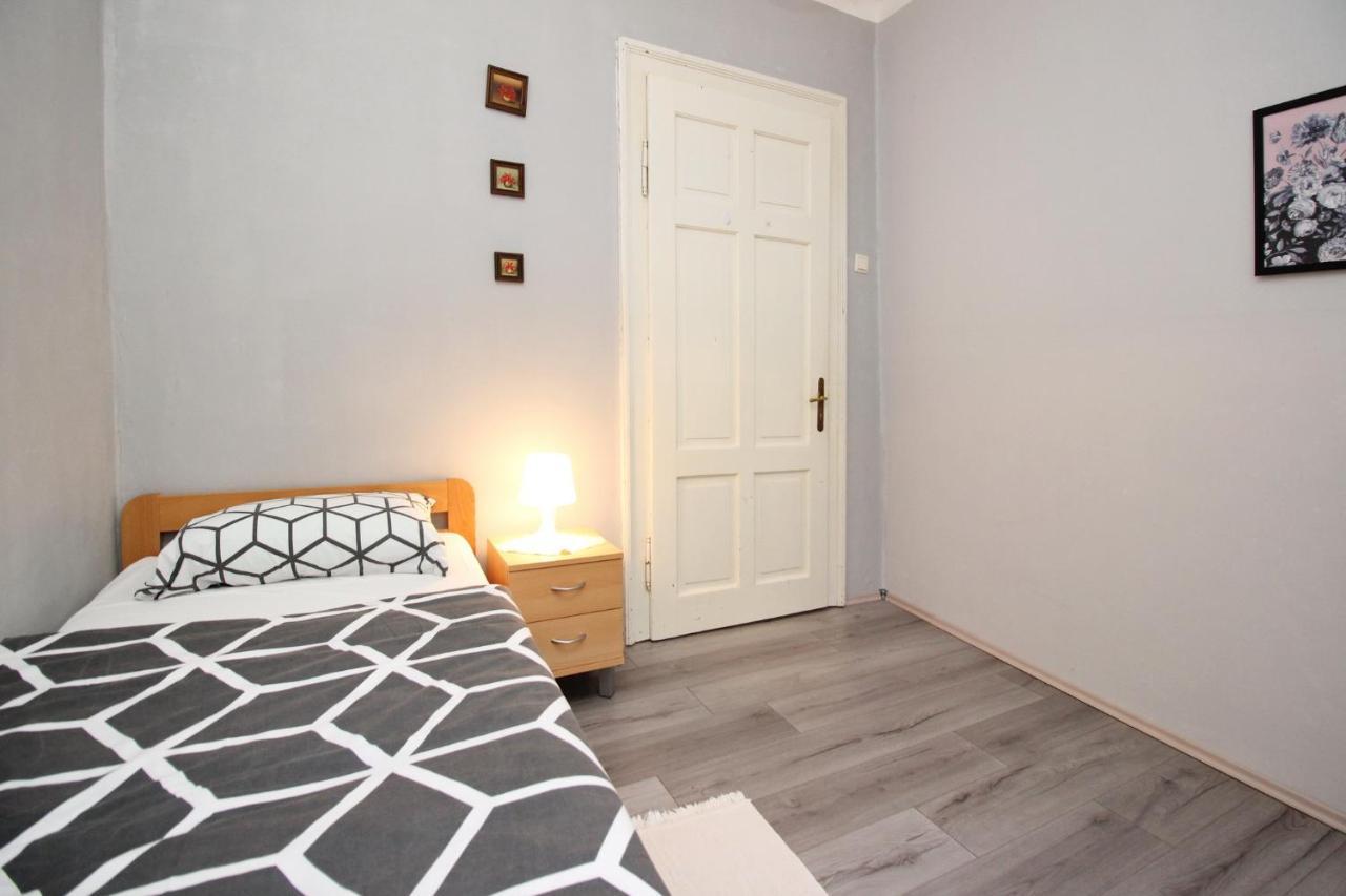 Apartment Kalcic Башка Екстер'єр фото