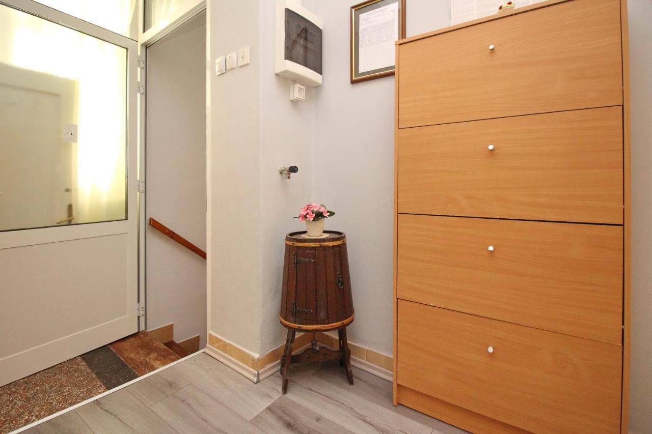 Apartment Kalcic Башка Екстер'єр фото