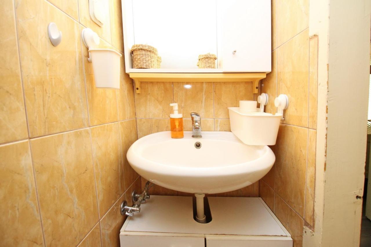 Apartment Kalcic Башка Екстер'єр фото